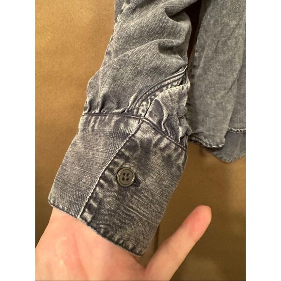 Rails Angelica Acid Wash Chambray Shirt - Picture 6 of 13